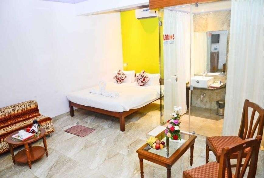Deluxe & Family Room - photo 1