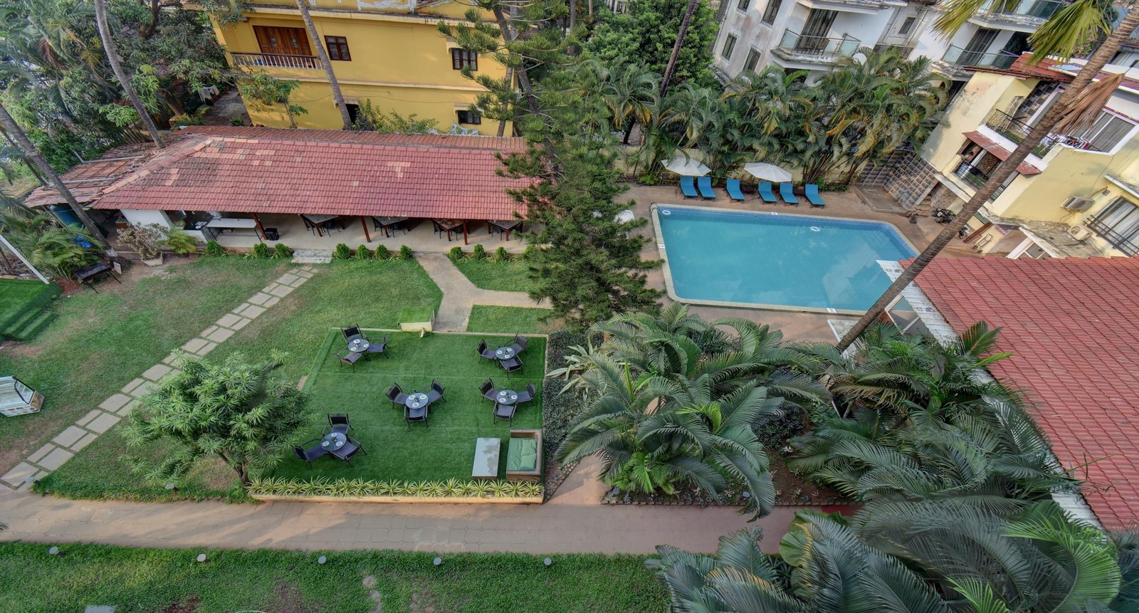 Garden & Pool - photo 5
