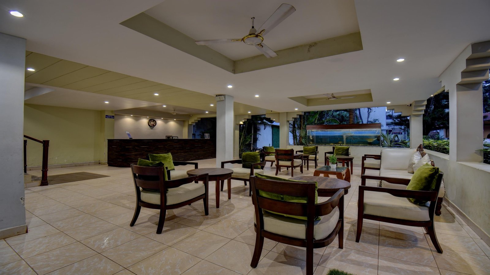 Indoor Lounge - photo 1