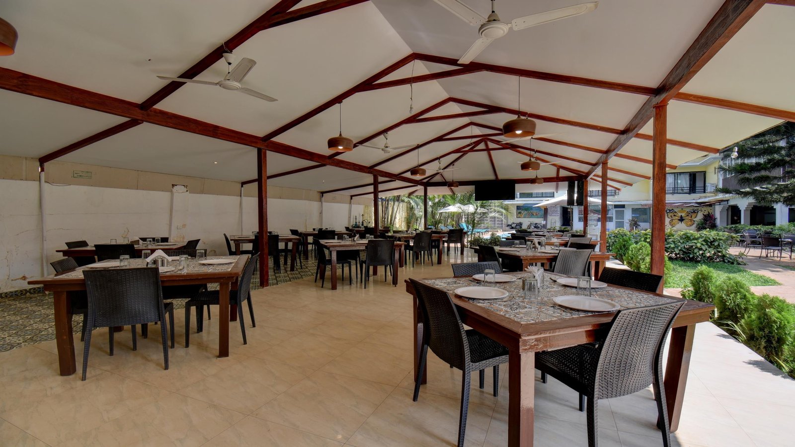 Dining & Gathering Spaces - photo 2